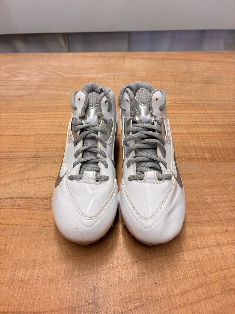 Nike Phantom GT2 Soccer Cleats Size 4.5